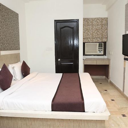 Hotel Panna Paradise Agra  Eksteriør billede
