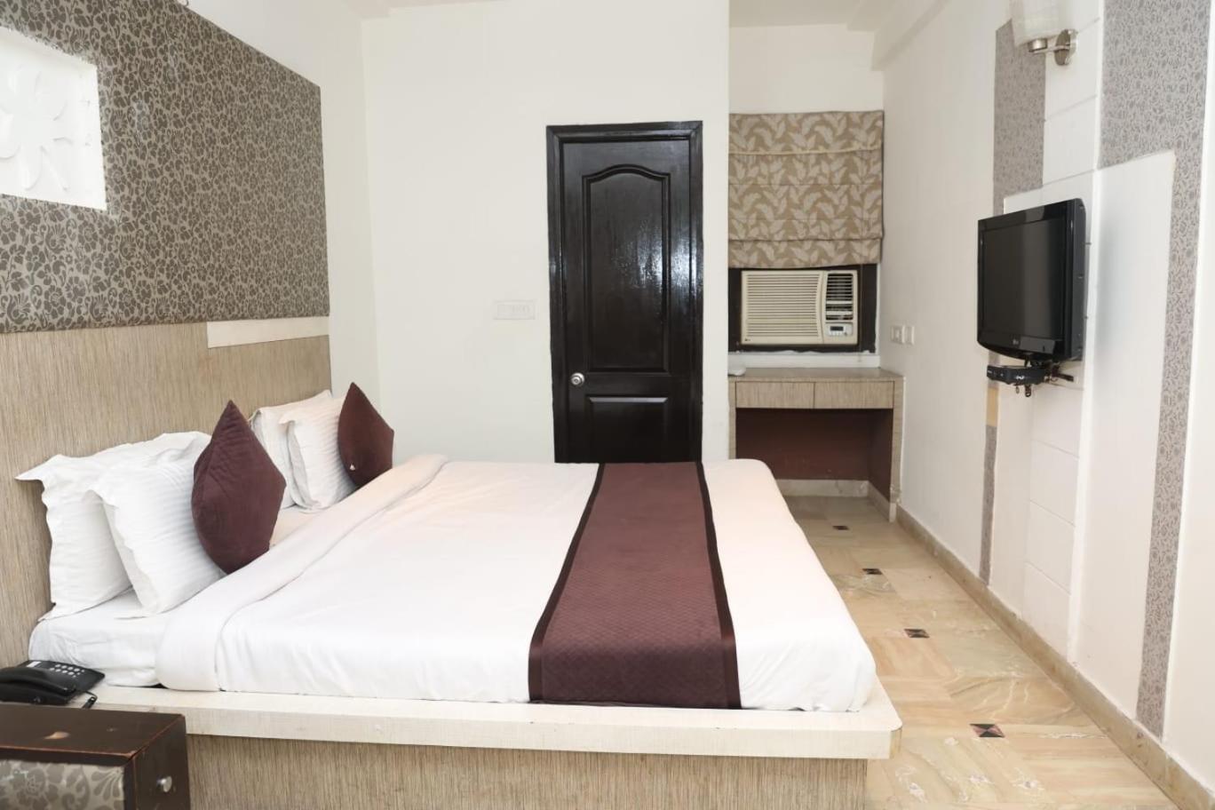 Hotel Panna Paradise Agra  Eksteriør billede