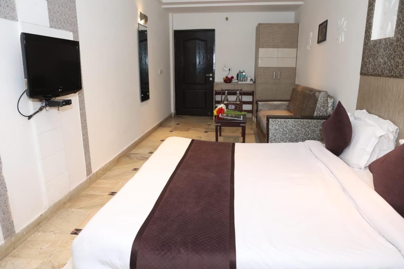 Hotel Panna Paradise Agra  Eksteriør billede